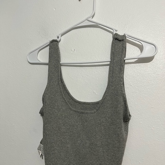 Size: L - Picture 3 of 5